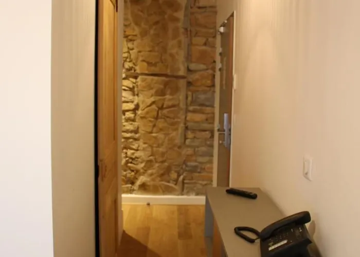 מלון Saint Vincent 3*