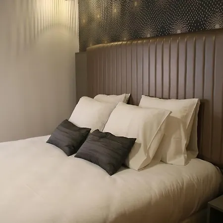 Saint Vincent Hotel